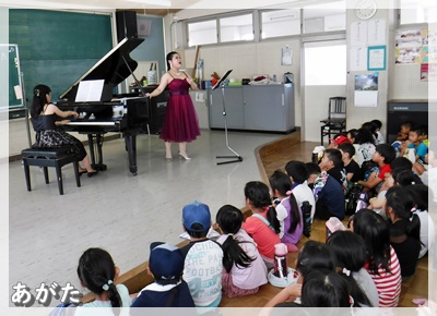 佐藤愛さんと鷲山恵利子さんの演奏