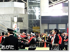 消防団のはしご登り